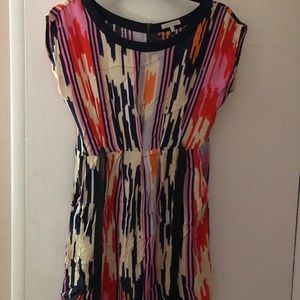 Multicolored cap sleeve dress with the zipper back